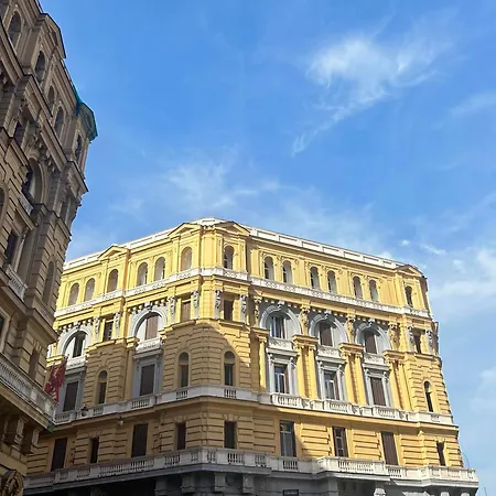 Guli's Suite - Lusso e Comfort in Centro Storico-2